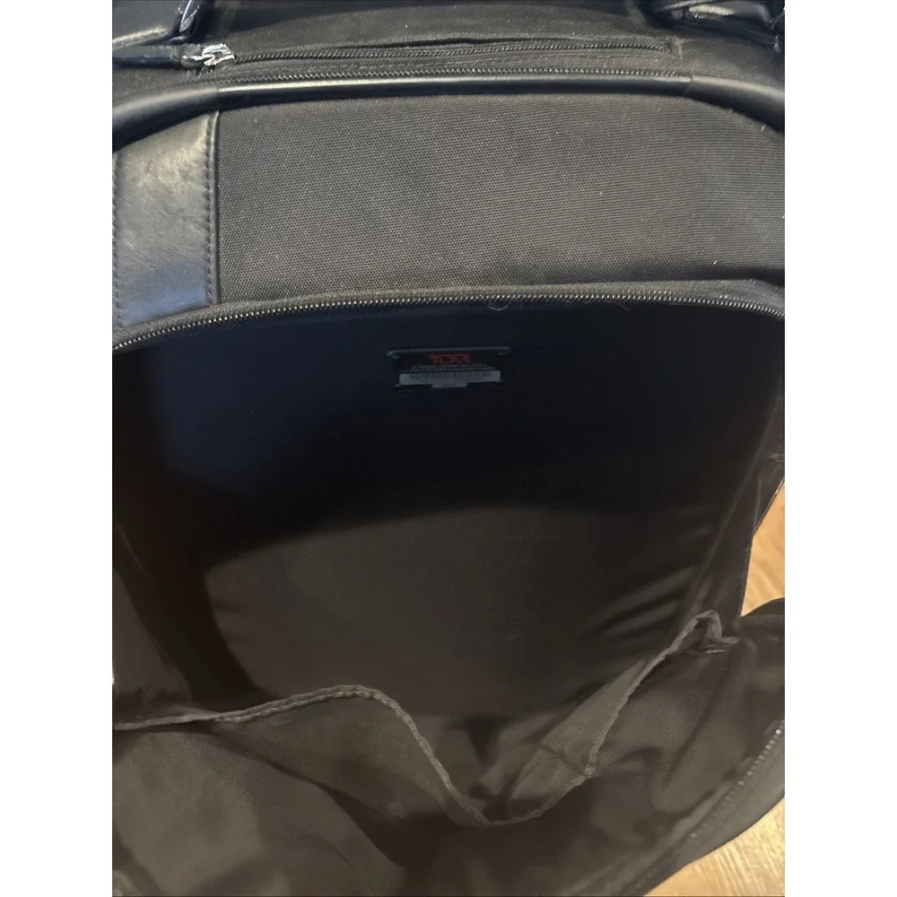 Tumi 4820D Business Carry-On Black Bag Suitcase/Carry-on